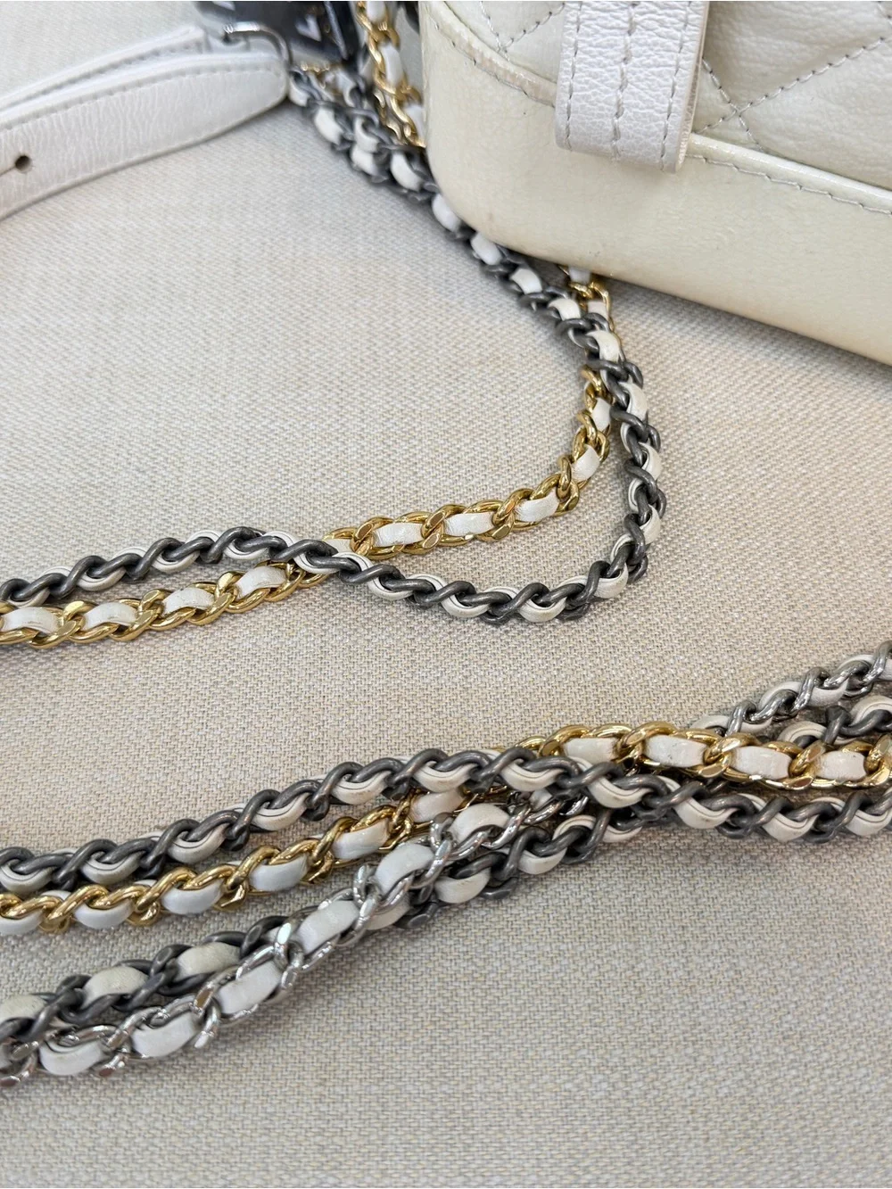 CHANEL White Quilted Leather Crossbody with Mixed Metal Chain and CC Charm